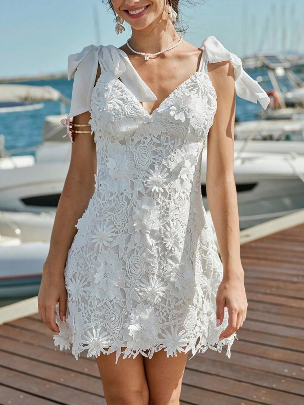 White Elegant Floral Embroidered Lace Women's Mini Dress